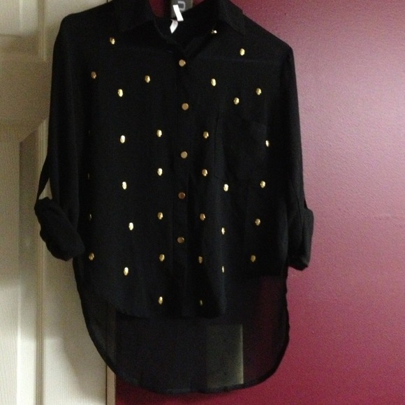 Hi-Lo Roll Cuff Skull Studs Shirt