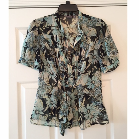 Floral Print Blouse Apt. 9 - Picture 1 of 3