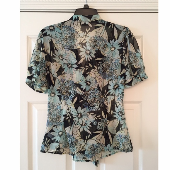 Floral Print Blouse Apt. 9 - Picture 3 of 3