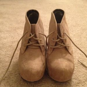 5.5 soda tan lace up booties