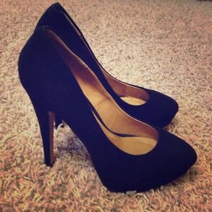 Aldo Black Suede Platform Pumps