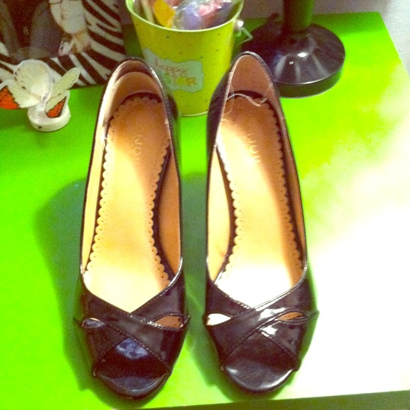 black heels