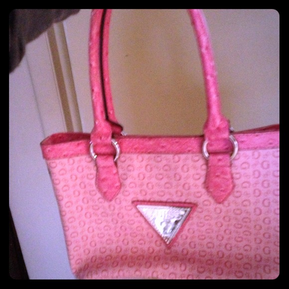 Guess Engagement Tote