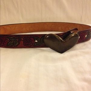 Super cute brass buckle heart belt.