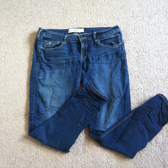 Sold!Hollister jeggings size 11