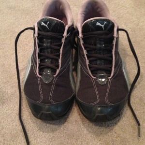 Women's Puma Running Sneaker