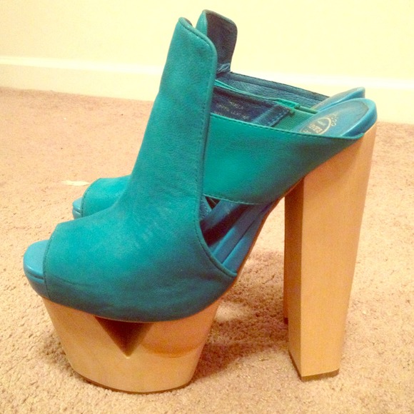 Never Before Worn Jeffrey Campbell Strapless Heels