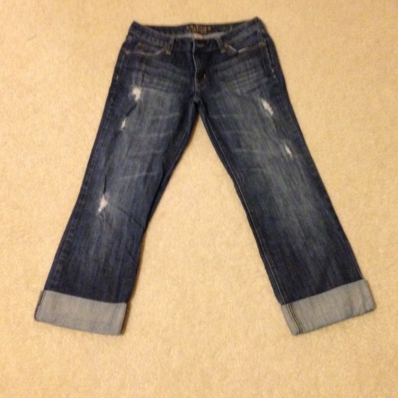 🚨🚨SOLD in bundle🚨🚨 Capri jeans!