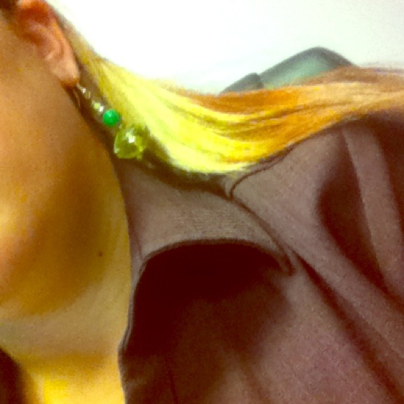 Earrings - Picture 1 of 4