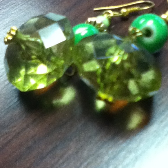 Earrings - Picture 4 of 4