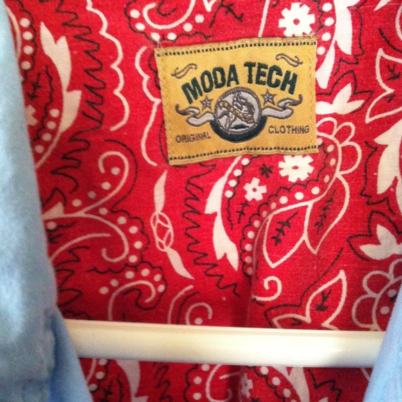 🌵TRADED❌Adorable short-sleeve western button-up - Picture 2 of 4