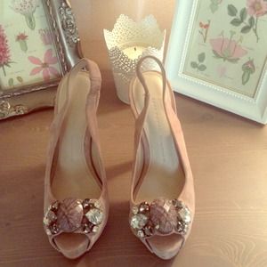 Zara Woman Suede Nude Slingbacks Sz 36