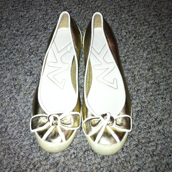 Anne Klein flats