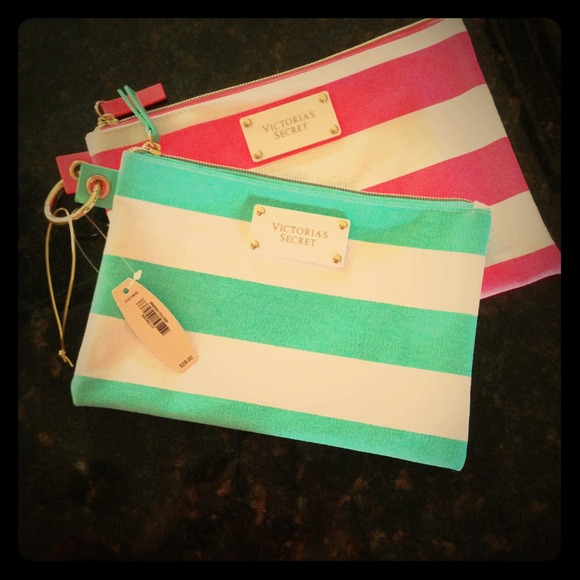SOLD !!VS Spring make up bags💖 SOLD !!