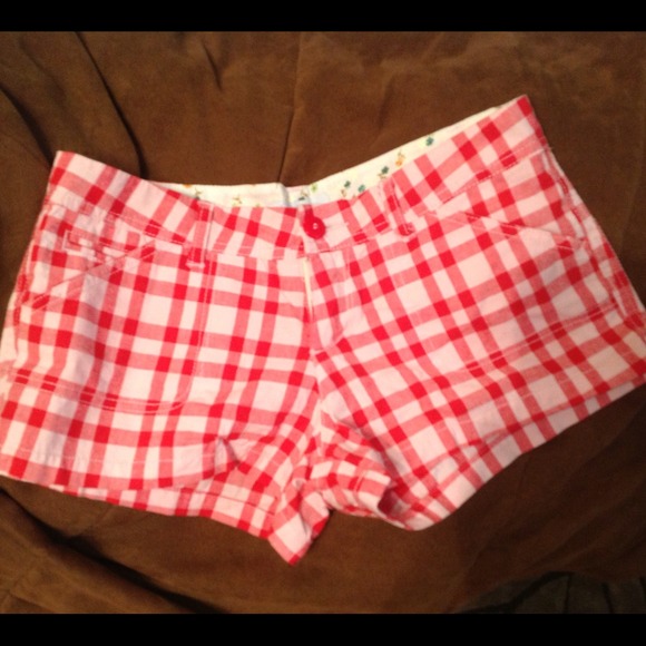 Charlotte Russe  red checkered shorts size 3