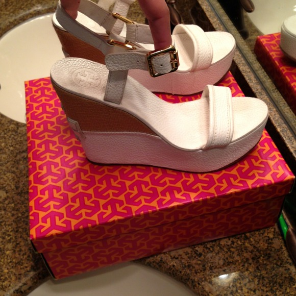 Tory burch wedge - Picture 2 of 4