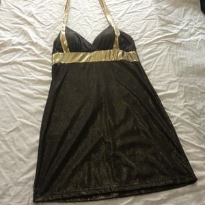 ✨Reduced✨Black and gold halter dress