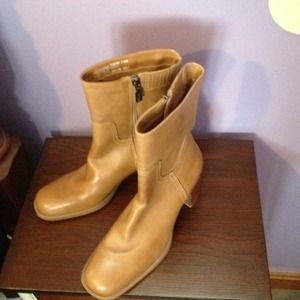 All about Bass Boots