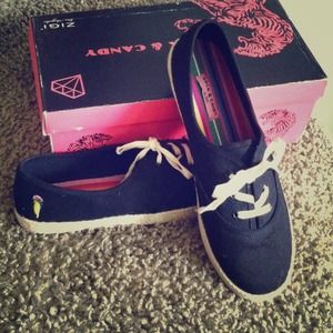 Rock & Candy black "bobos" size 9