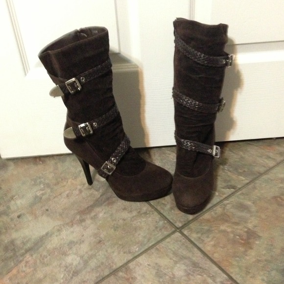Size 8 Dark Brown Calf Length Boots