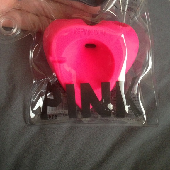 Pink Heart Amplifer. For iPhone 5.