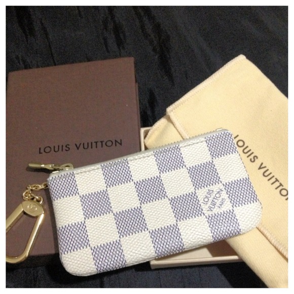 louis vuitton coin purse keyring