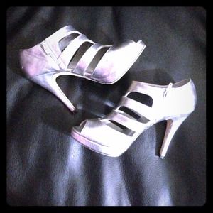 Size 9 Silver Heels with Peep-toe