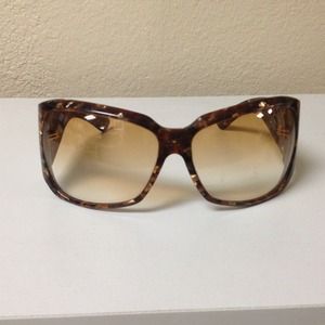 AUTHENTIC Womens Gucci sunglasses - tortoise shell