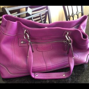 🙆REDUCED🙆AUTHENTIC leather Coach bag.