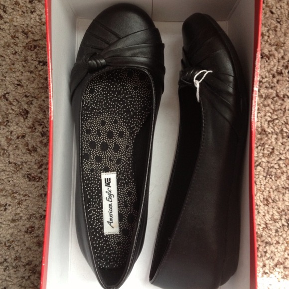NWT American eagle black flats size 5