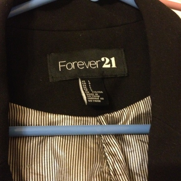 Blazer - Picture 2 of 2
