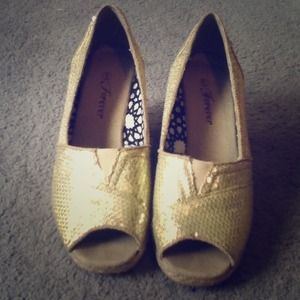 Wedges like new, worn once!