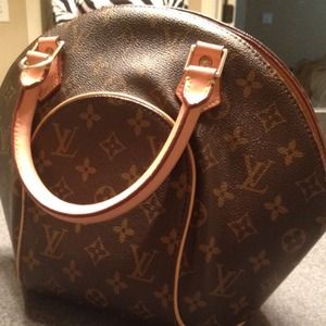 SOLD!!! LV purse