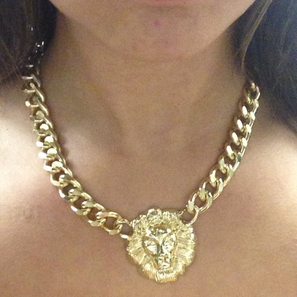 Jewelry - Lion Head Necklace