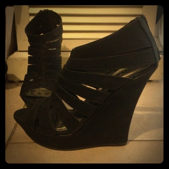  SOLD Black Cut-Out 5 inch Wedges