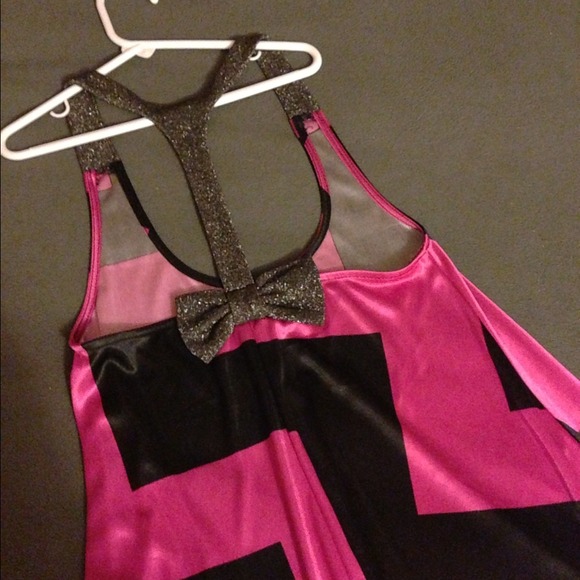 Tank - Picture 2 of 3