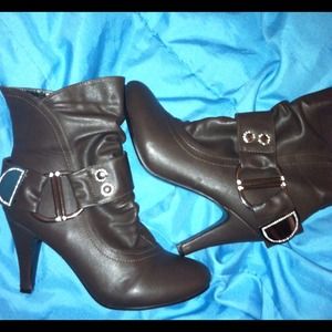 Brown ankle boots. Only wore twice.