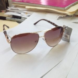Sunglasses aviators