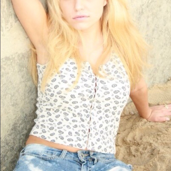 Hook and eye front closure tank top