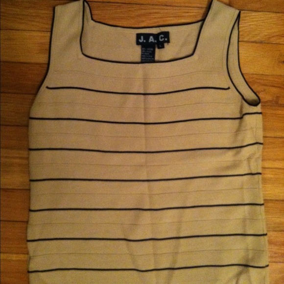 Sleeveless dress tank
