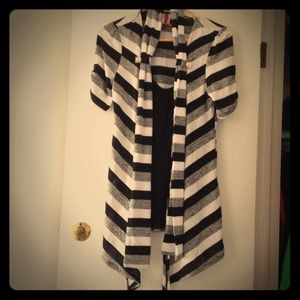 'Sold' Black n white shirt