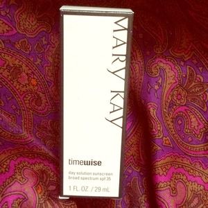 Mary Kay timewise sunscreen broad spectrum spf35
