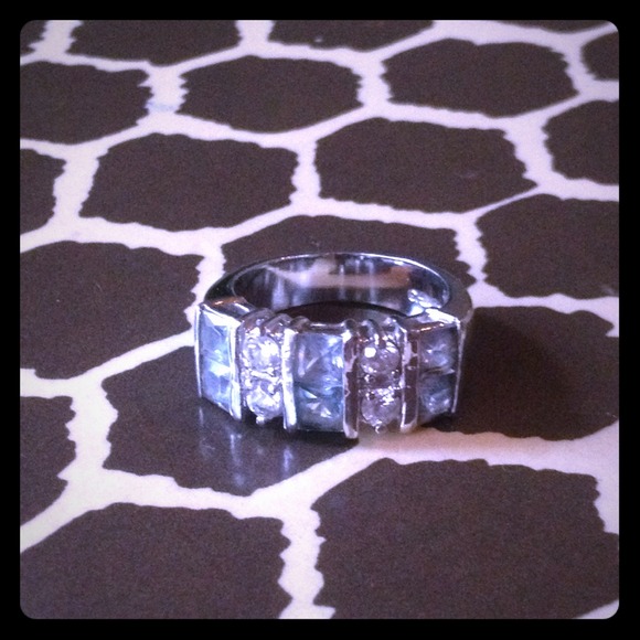 Gorgeous aquamarine ring