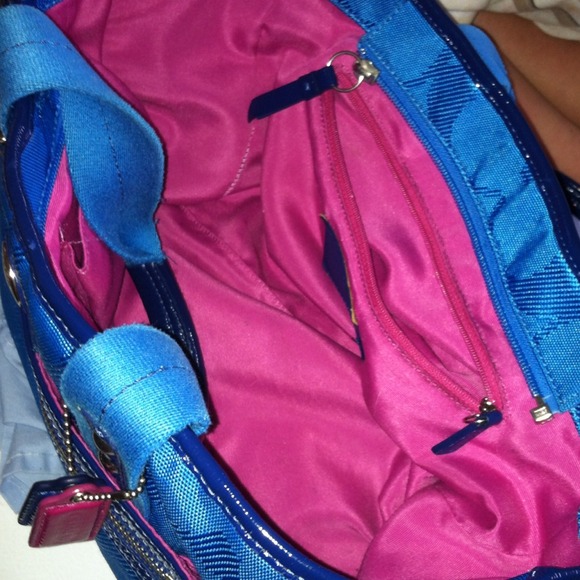 Hold!!!! - Picture 3 of 4