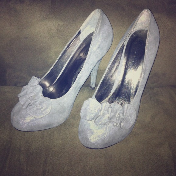 ****SOLD**** Suede Gray 4inch heels *worn once*