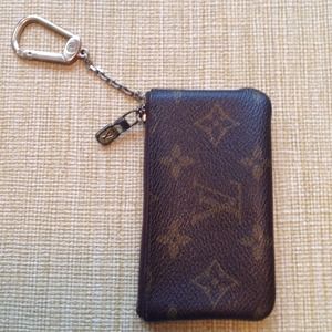 Louis Vuitton Poche Cles