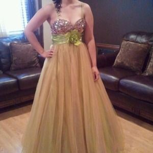 Prom dress