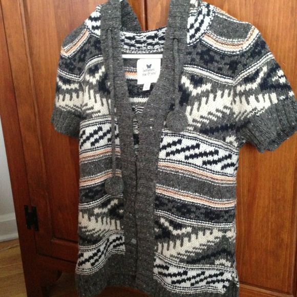 Sweater - Picture 1 of 1