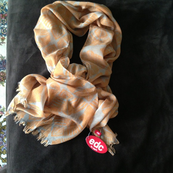 Cute orange and grey Esprit scarf