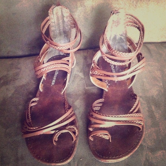 ****SOLD**** Strappy Tribal Sandals *worn lighty*